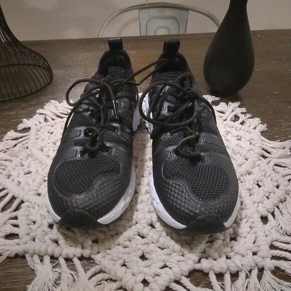 Women's Nike Air Zoom Kim Jones LWP 16 Shoes - Picture 2 of 5